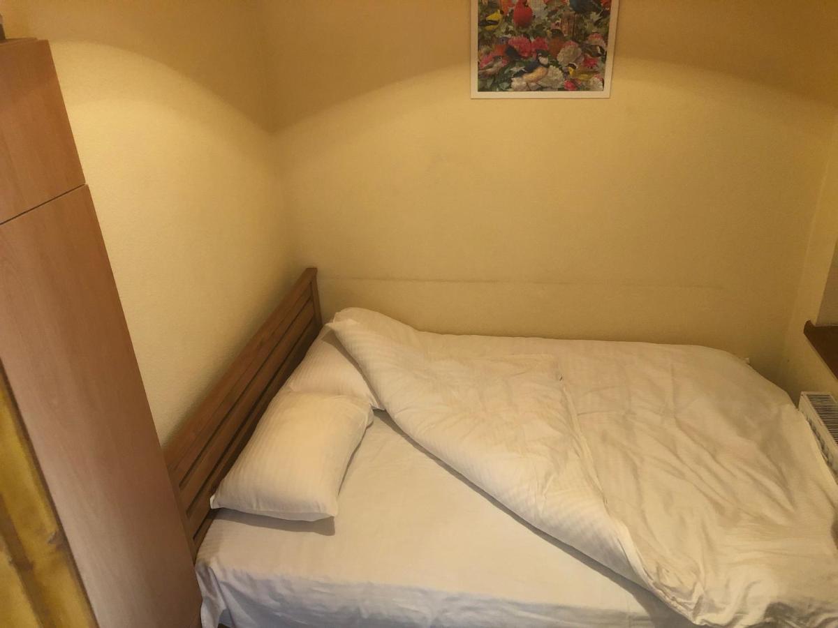 Old Metekhi Apartment Tbilisi ภายนอก รูปภาพ
