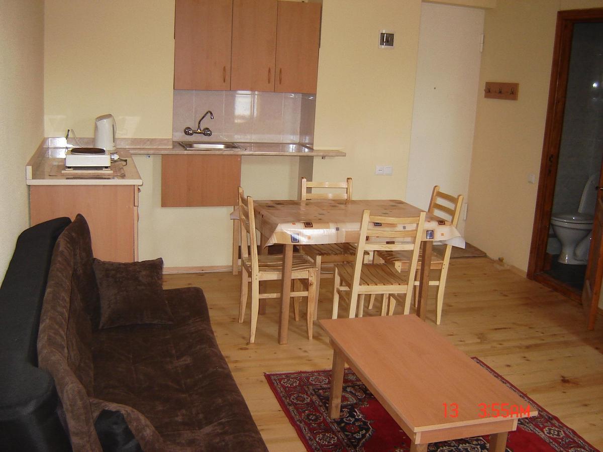 Old Metekhi Apartment Tbilisi ภายนอก รูปภาพ